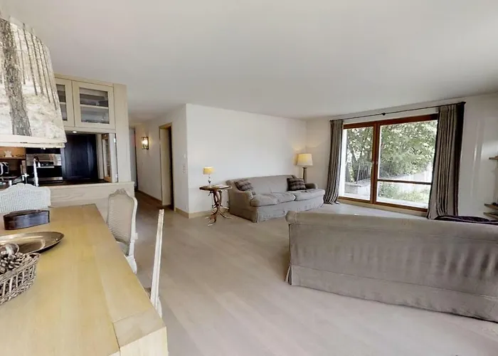 Ille Terrarum Apartment